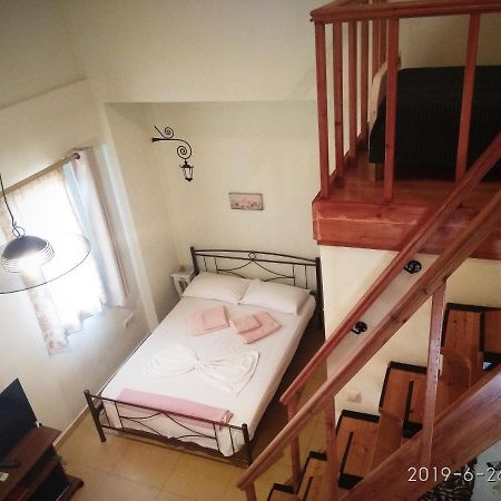 Deili Studio Loft Kalamata Luaran gambar